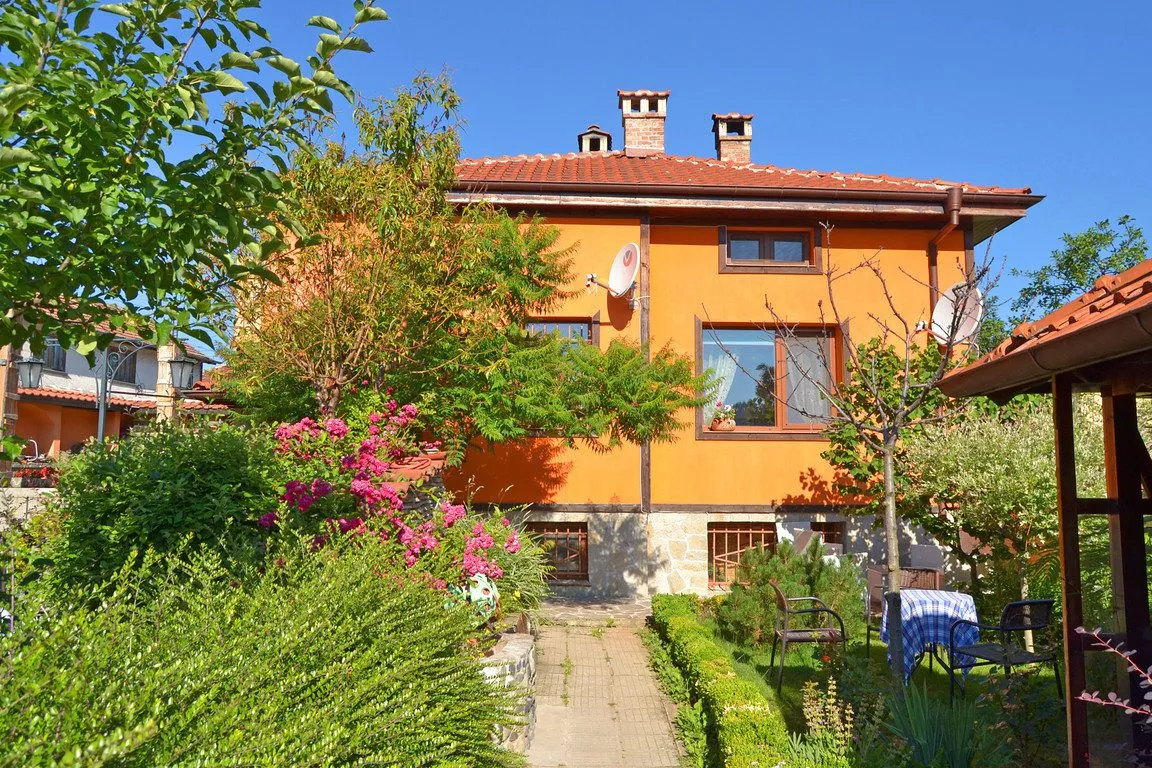 Къща за гости МоНи